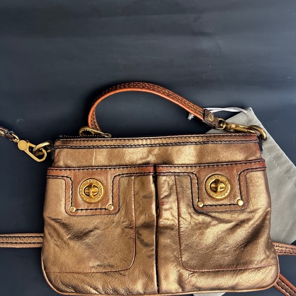 Mark by Mark Jacobs Metallic Bronze Crossbody Bag - Picture 2 of 7